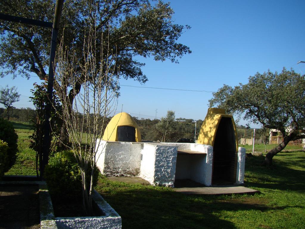 Finca Dehesa Tres Riveros Herrera de Alcantara Exterior photo